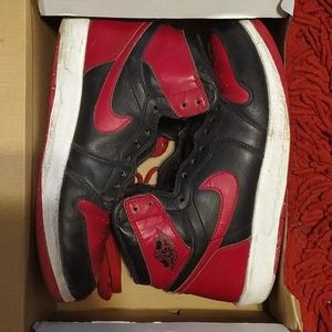 Jordan 1.5 Bred (Size 6)